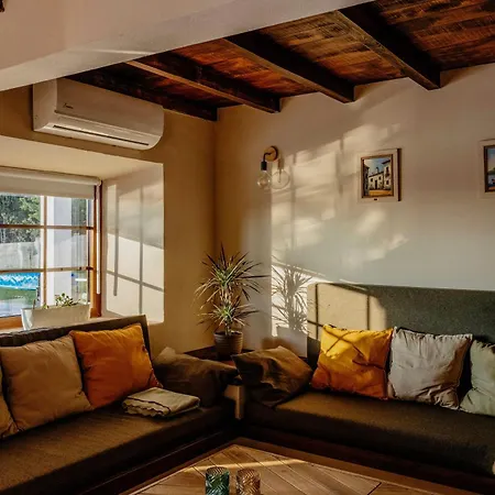 Holiday home Nocashouse Lousa